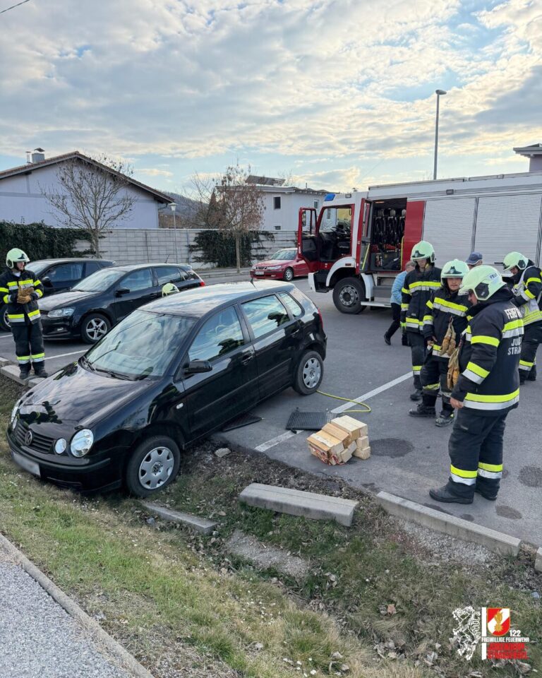 13.03.2026, T03 Fahrzeugbergung